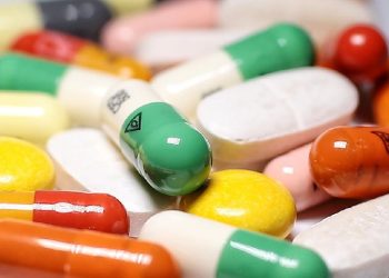 Menkes Pastikan Harga Obat BPJS Stabil Meski Rupiah Melemah