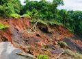 Jalan Provinsi di Kabupaten Agam Amblas, Akses Bukittinggi Terhambat