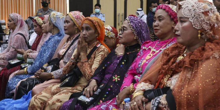 Jemaah Haji Kloter 1 Embarkasi Makassar Kembali ke Tanah Air
