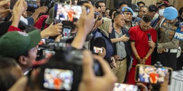 Disiksa dengan Kejam hingga Kepala Berbelatung