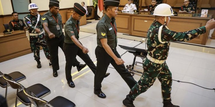 Keluarga Kacab Bank Kecewa TNI Dihukum 13 Tahun atas Kasus Pembunuhan
