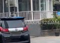 Cekcok Sopir Mobil Mewah dan Satpam di Bundaran HI