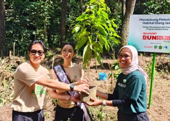 Tanam 600 Pohon untuk Pulihkan Habitat Elang Jawa di Bogor