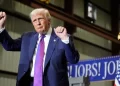 Trump Akui Hubungan dengan Presiden FIFA, Penangguhan Kartu Merah Balogun Jadi Sorotan