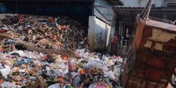 Target Pramono Selesaikan Pengelolaan Sampah di Rusun Waduk Pluit