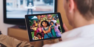 Disney+ Pertimbangkan Rilis Paket Streaming Gratis untuk Saingi YouTube
