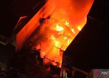 Kebakaran Rumah di Pulogadung Menewaskan Satu Penghuni