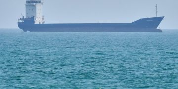 Tarif 20% untuk Kapal yang Melintas di Selat Hormuz oleh Trump