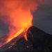 Gunung Karangetang Sulut Meletus, Semburkan Lava Pijar Hingga 400 Meter Tinggi