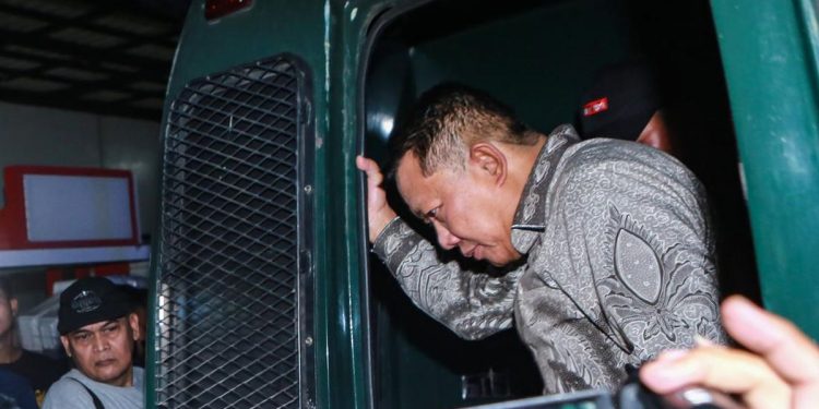 Kunjungan Keluarga ke Rutan dan Pernyataan KPK