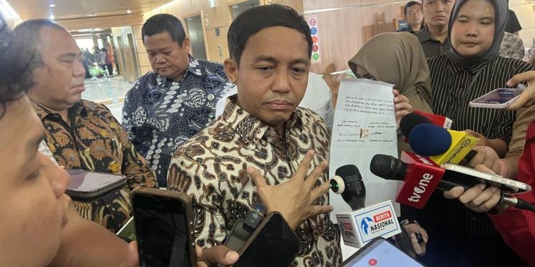 Amplop Bupati Kuansing ke Raja Juli Diduga Berisi Dolar Singapura Menurut KPK