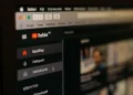 Tombol Shortcut yang Membuat Nonton YouTube Lebih Seru dan Praktis