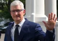 CEO Apple Tim Cook Mundur, Serahkan Kepemimpinan kepada John Ternus