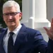 CEO Apple Tim Cook Mundur, Serahkan Kepemimpinan kepada John Ternus