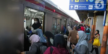 Insiden Mengganggu KRL Bogor dan Tangerang Pagi Ini