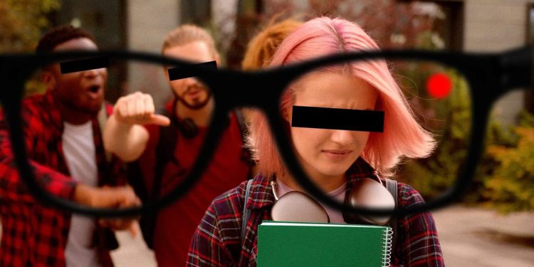 Viral di TikTok, Remaja Lecehkan Siswi di Sekolah Pakai Kacamata Pintar