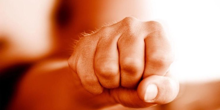 Korban Pemukulan Melapor ke Polda Sumbar melalui Direskrimum Kombes TF