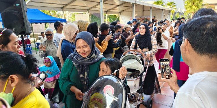 Hari Cinta Kucing di Summarecon Crown Gading Menarik 2137 Pengunjung