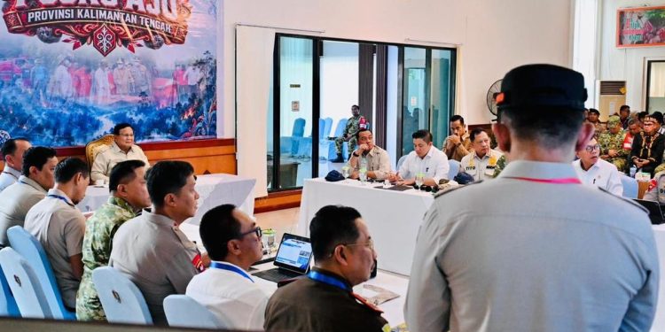 Tito Dampingi Prabowo ke Palangka Raya untuk Memperkuat Penanganan Kebakaran Hutan dan Lahan