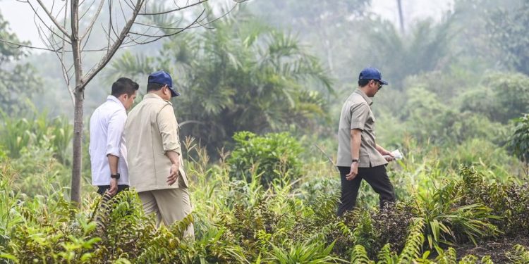 Prabowo ke Riau untuk Tinjau Penanganan Karhutla di Sumatra