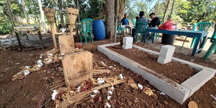 Dokter Forensik Menginvestigasi Buih yang Keluar dari Mulut Sutrimo