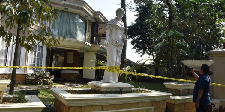 Hakim Tolak Pengembalian Foto Keluarga Febrie yang Disita di Rumah Sentul