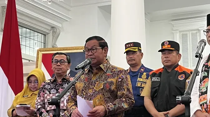 Strategi Pramono Atasi Abu Vulkanik Anak Krakatau di Jakarta