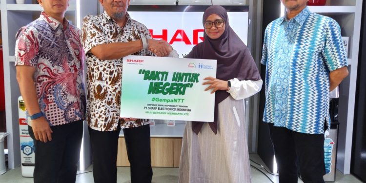 Bantuan Gempa Flores NTT untuk 600 Warga dari Sharp Indonesia
