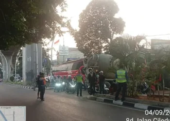 Jalur Langit Transjakarta Terbatas Sampai Halte JORR Akibat Truk Mogok