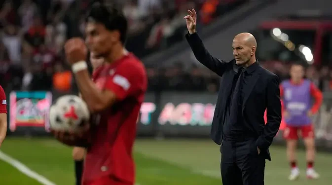 3 Pelajaran Penting dari Debut Sukses Zinedine Zidane di Tim Nasional Prancis