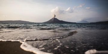 Empat Gunung Api di Indonesia Erupsi Bersamaan Pagi Ini