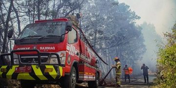 Mobil Pemadam Kebakaran Terbalik di Pangkep Sulsel Mengakibatkan 2 Tewas