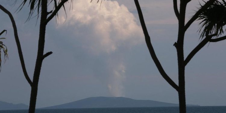 Warga Diminta Waspada Setelah Erupsi Gunung Anak Krakatau dan Dentuman