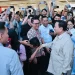 Naik Whoosh dari Cimahi, Prabowo Berinteraksi dengan Warga di Stasiun Halim