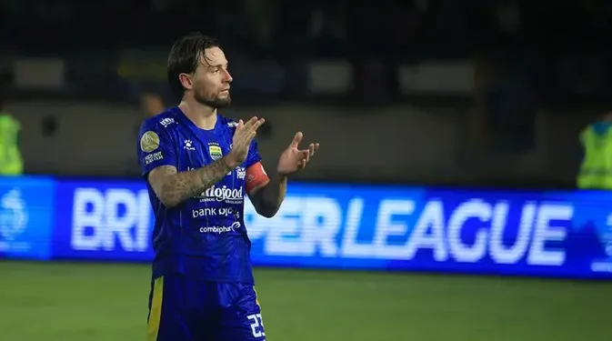 Marc Klok Menantikan Tawaran Kontrak Baru dari Klub Persib Bandung