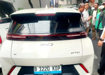 Kronologi Tabrak Beruntun 4 Mobil dan Lindas Ojol di Jaksel