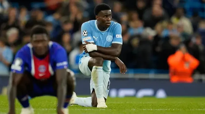 Guehi Ambil Pelajaran Positif dari Kekalahan Manchester City terhadap PSG