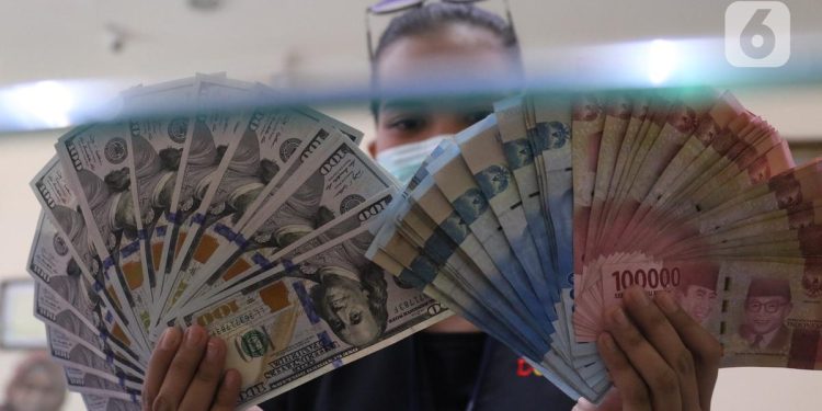 Rupiah Menguat ke 18.015 per Dolar AS, Sentimen Domestik Jadi Penopang