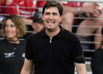 Andoni Iraola Semangat Hadapi Villarreal, Ada Teman dan Kenangan Lama di Balik Pertandingan Ini