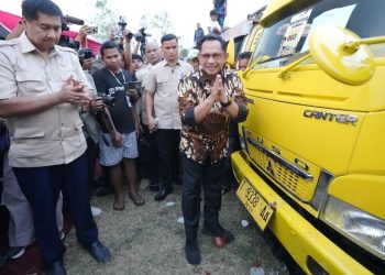 Mendagri dan Menteri PKP Luncurkan 125 Truk Program Gentengisasi
