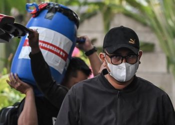 Bupati Klaten Sembunyikan Rp934 Juta Hasil Korupsi Dalam Tong