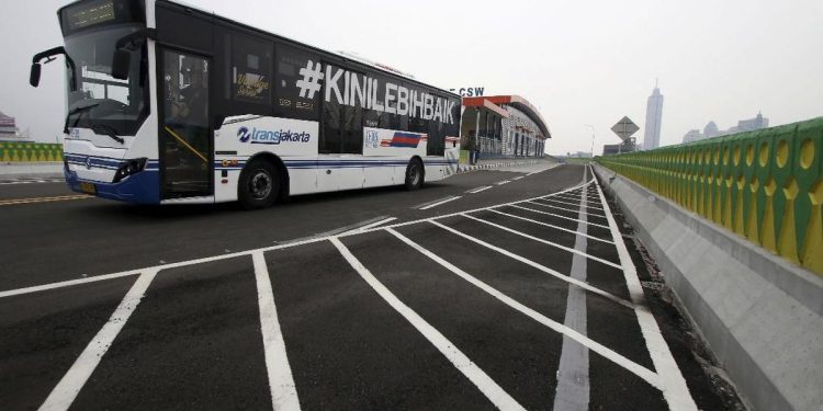 Pengguna Transportasi Publik di DKI Meningkat 10,8 Persen Menurut Pramono