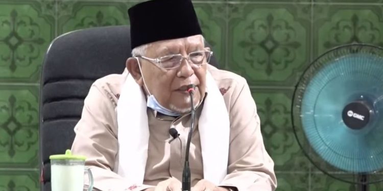 Pengasuh Ponpes Daarul Rahman Kiai Syukron Ma’mun Wafat