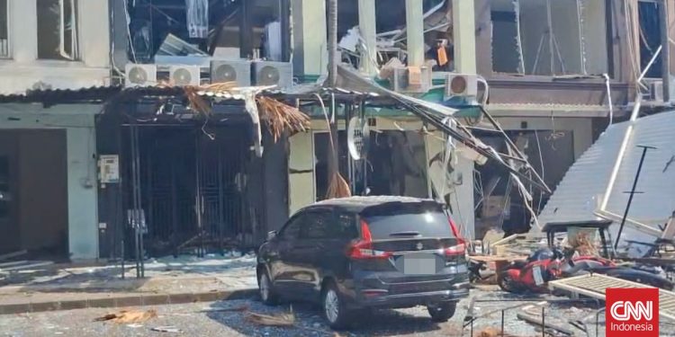 Gas Menyengat Tercium Sebelum Ledakan Ruko di Pakuwon City